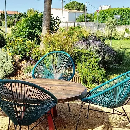 Maison Confortable Pres De - 40 M² Avec Jardin