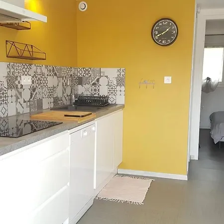 Maison Confortable Pres De - 40 M² Avec Jardin *